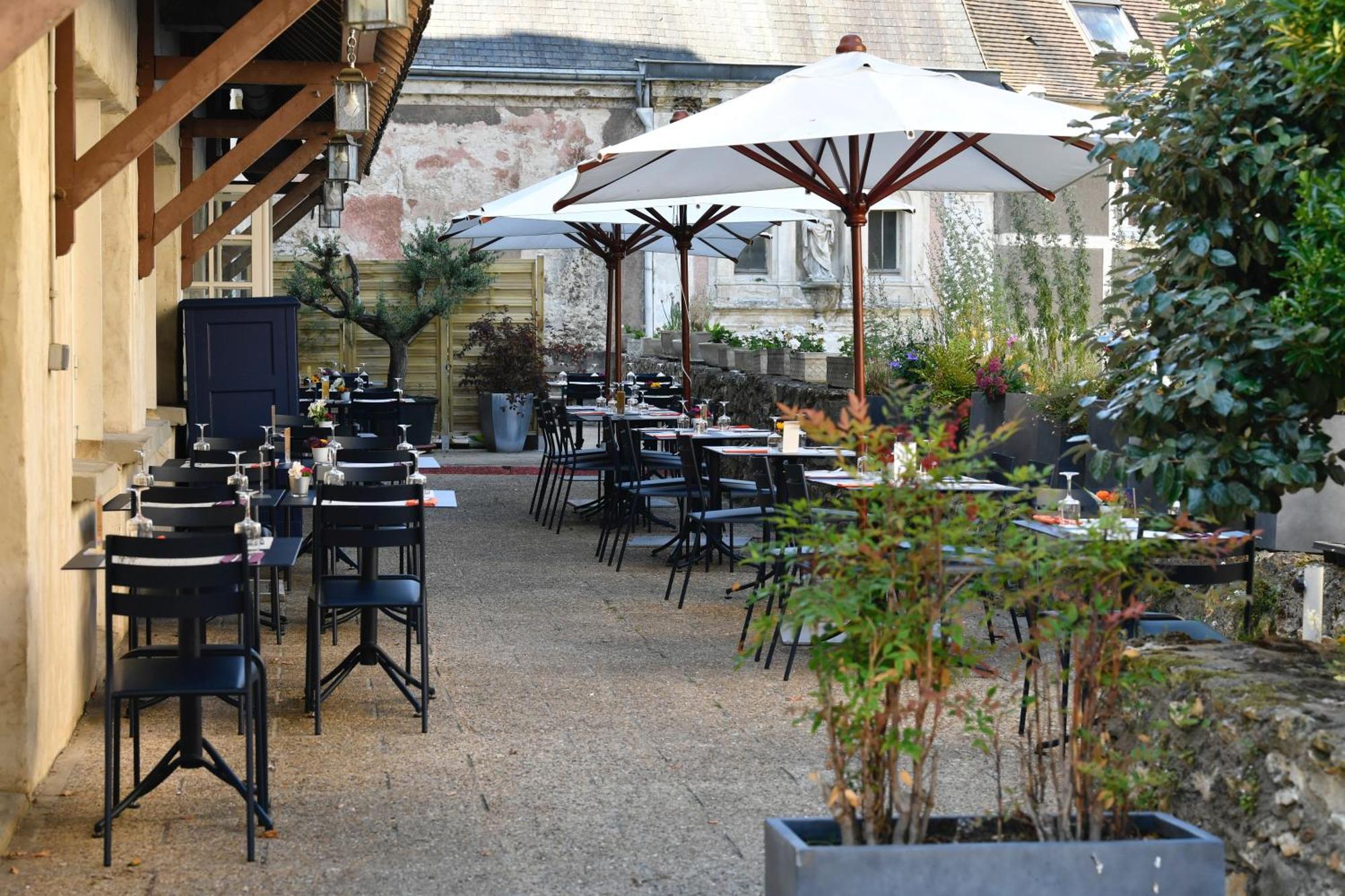 Best Western Blanche De Castille Dourdan Exterior foto